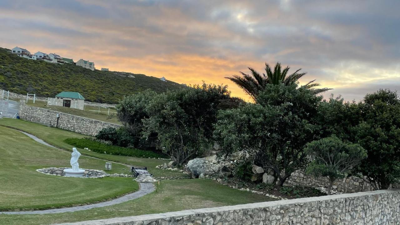 Hotel Cliff Haven à Struisbaai Extérieur photo