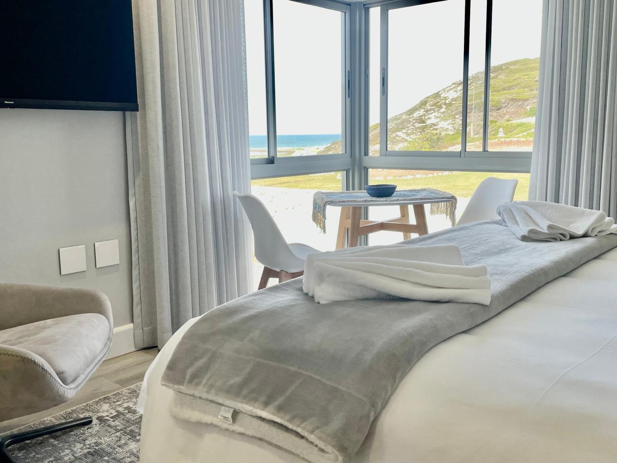 Hotel Cliff Haven à Struisbaai Chambre photo